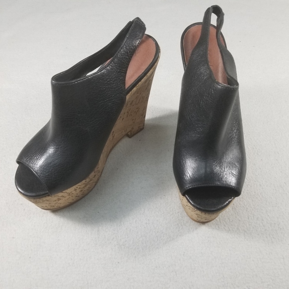 Elizabeth & James Wedges | Black - Picture 5 of 6